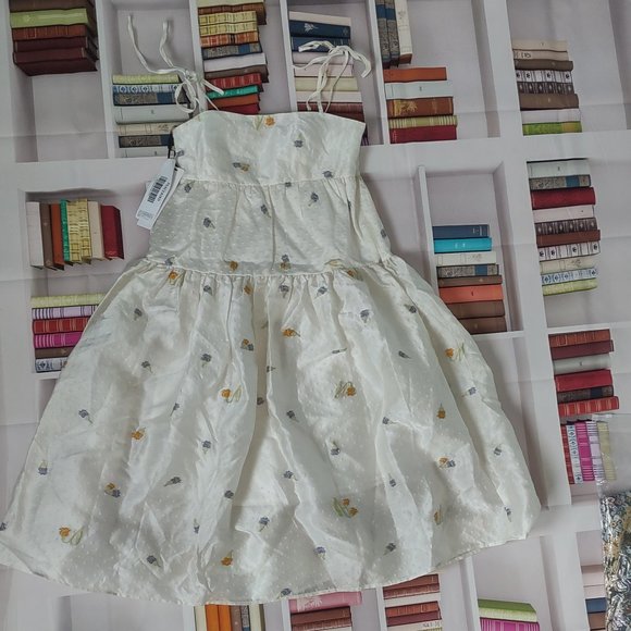 White Floral Midi Dress - Picture 7 of 10